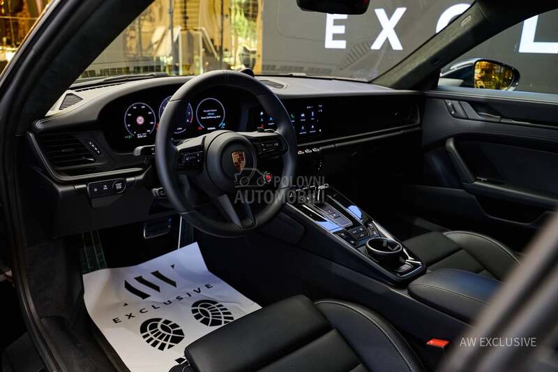 Porsche 911 Carrera 4 GTS LIFT