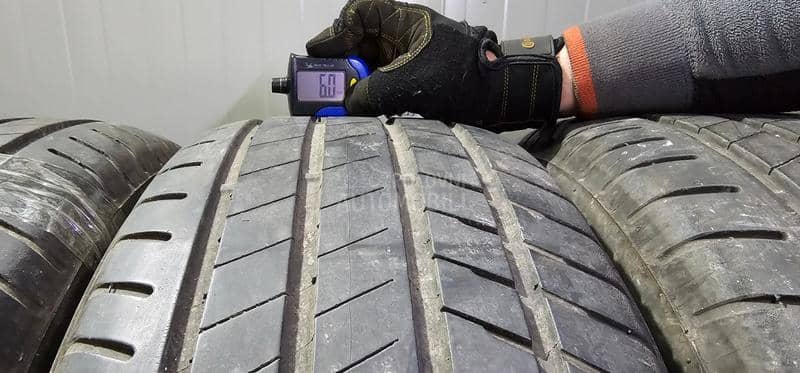 Bridgestone 245/50 R19 Letnja