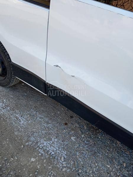 Renault Trafic 6 sedišta