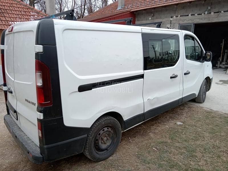 Renault Trafic 6 sedišta