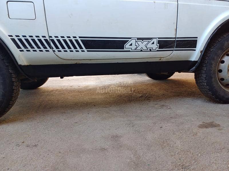 Lada Niva 1700