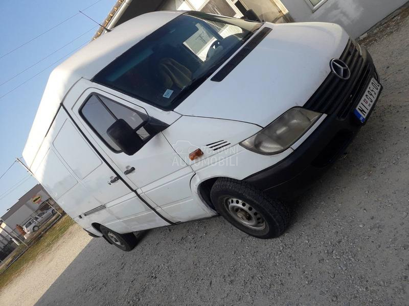 Mercedes Benz Sprinter 