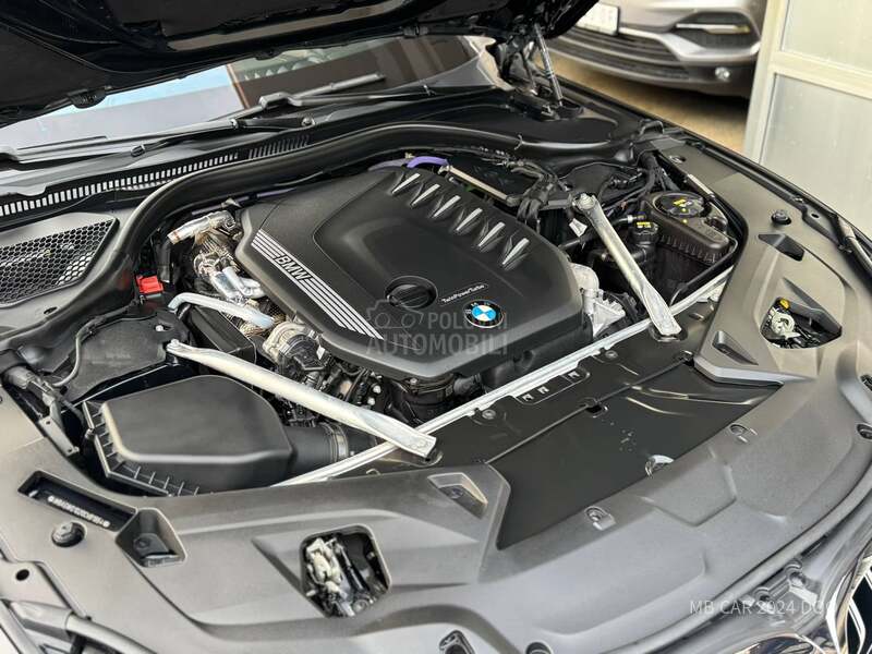 BMW 840 