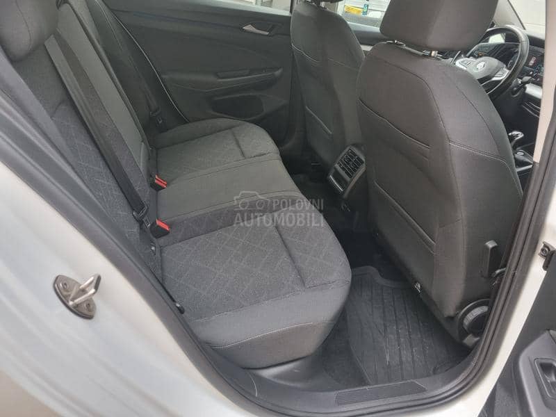 Volkswagen Golf 8 
