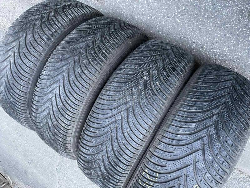 Kleber 215/65 R17 Zimska