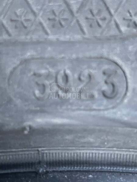 Kleber 215/65 R17 Zimska
