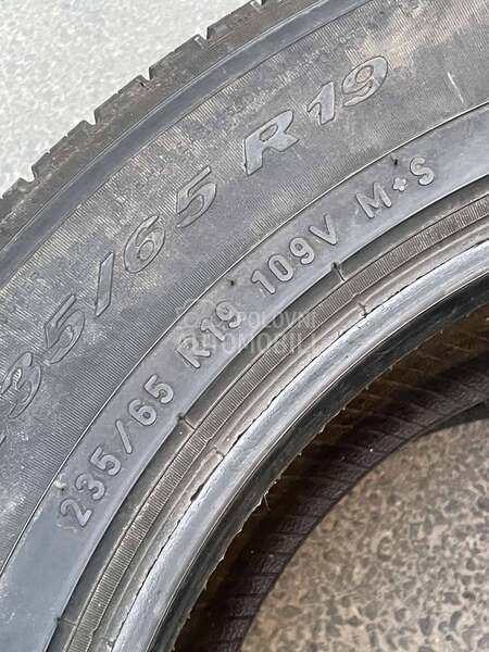 Pirelli 235/65 R19 Letnja