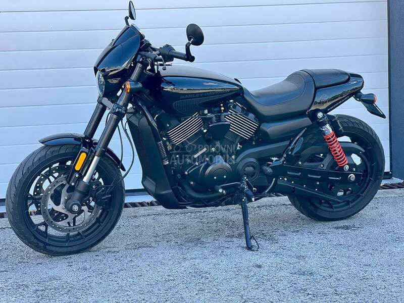 Harley Davidson Street rod A2