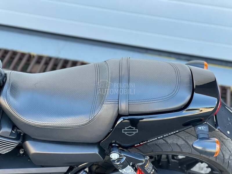 Harley Davidson Street rod A2