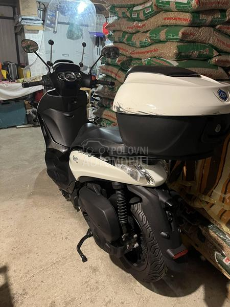 Piaggio Bevely