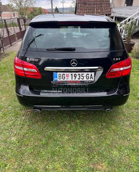 Mercedes Benz B 180 Premium