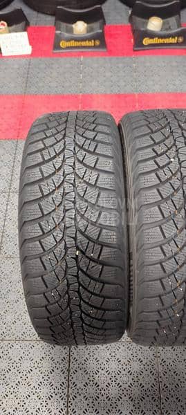 Kumho 225/45 R18 Zimska