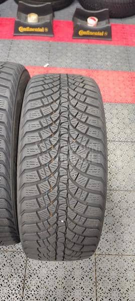 Kumho 225/45 R18 Zimska