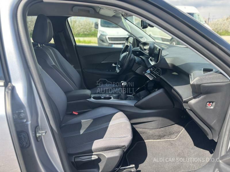 Peugeot 2008 1.2 Puretech Allure
