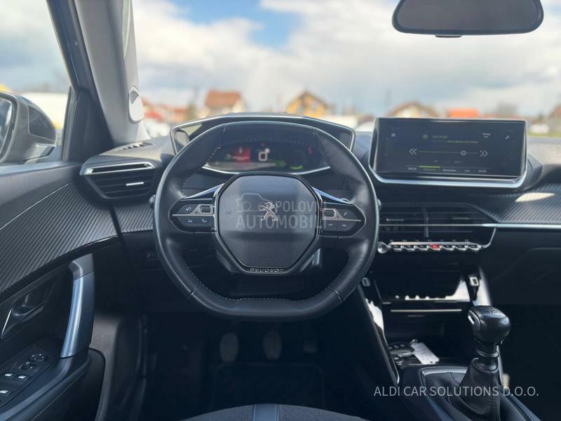 Peugeot 2008 1.2 Puretech Allure