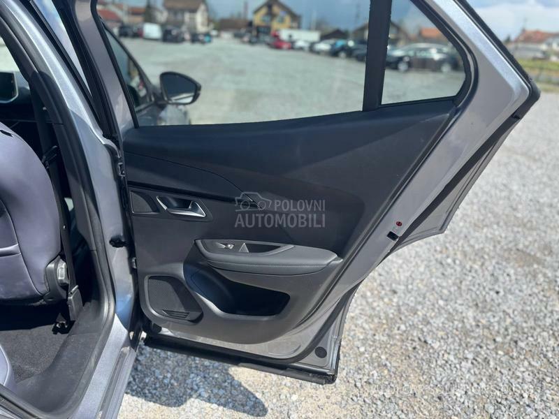 Peugeot 2008 1.2 Puretech Allure