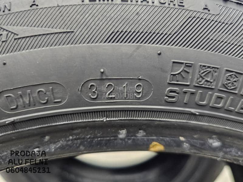 Nexen 185/55 R15 Zimska
