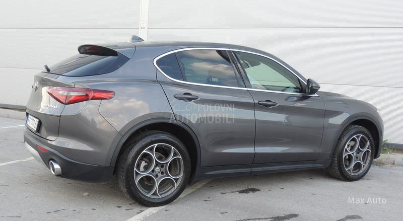 Alfa Romeo Stelvio SUPER Q4 F1