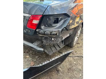 Nosači zadnjeg branika za Mercedes Benz E Klasa, E 200, E 220 ... od 2009. do 2016. god.