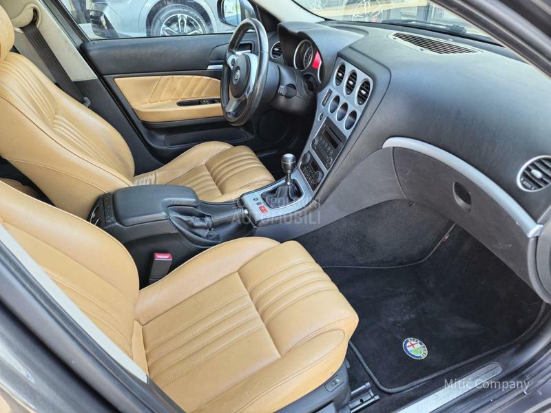 Alfa Romeo 159 