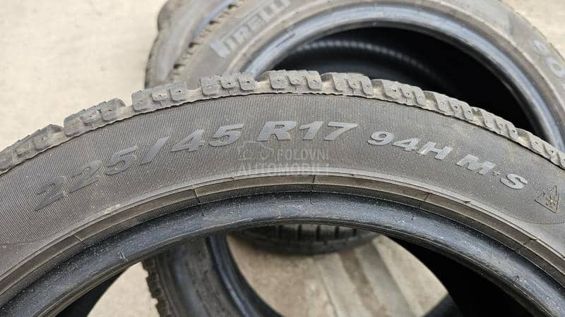 Pirelli 225/45 R17 Zimska
