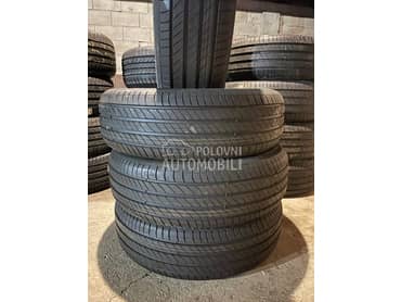 Michelin 215/65 R17 Letnja