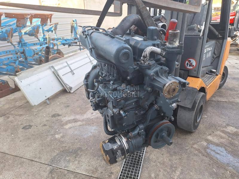 Motor KUBOTA 2003 TURBO kompletan ispravan