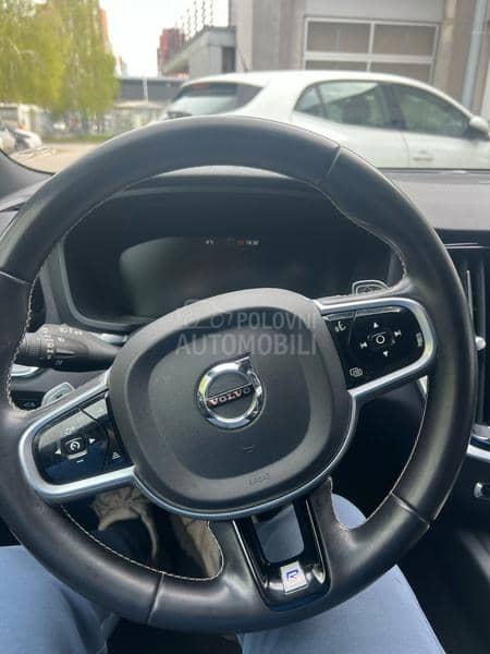 Volvo S60 R - DESIGN