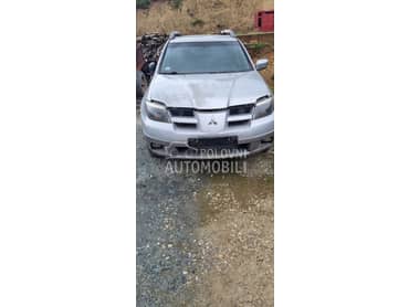 Mitsubishi Outlander -  kompletan auto u delovima