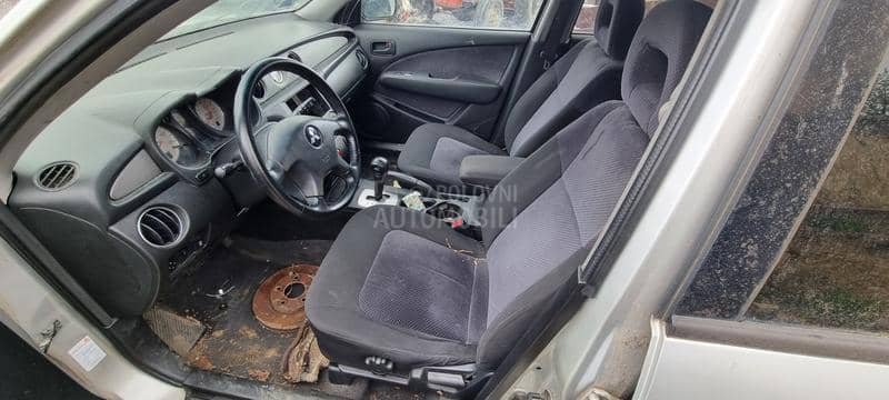 Mitsubishi Outlander -  kompletan auto u delovima