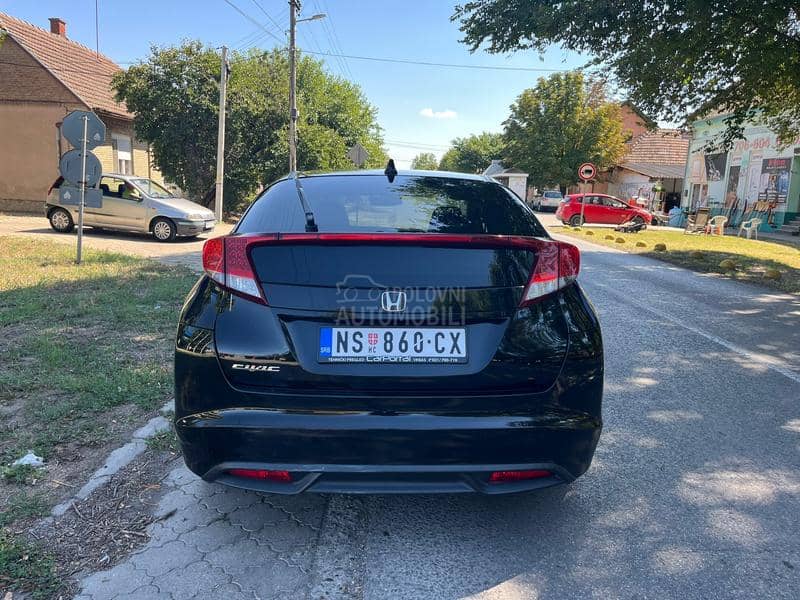 Honda Civic 1.8VTEC SPORT