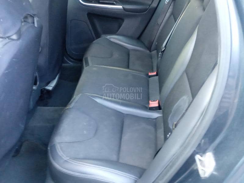 Volvo XC60 2.4 D4 AWD