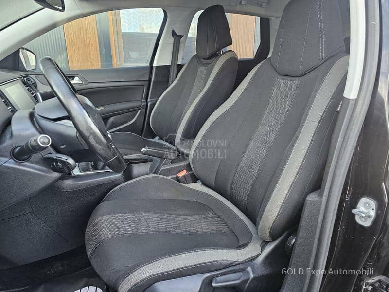Peugeot 308 1.6 BlueHDi Allure