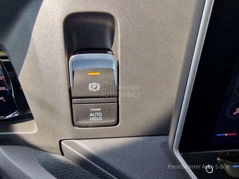 Volkswagen Crafter Furgon 35 MR 2.0 TDI
