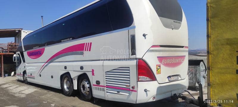 Neoplan STARLINER P 12