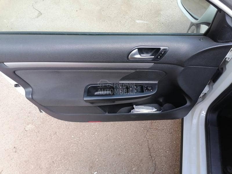 Volkswagen Golf 6 1.6 TDI