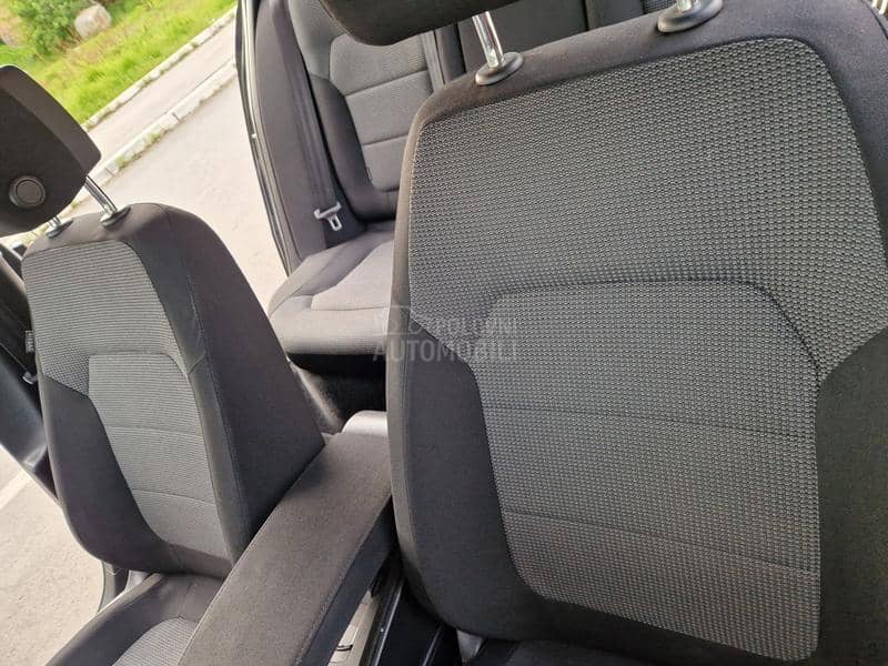 Volkswagen Passat B7 1.6 TDI BLUEMOTION