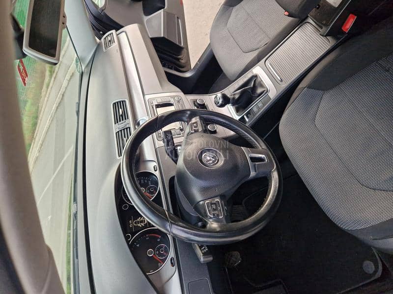 Volkswagen Passat B7 1.6 TDI BLUEMOTION