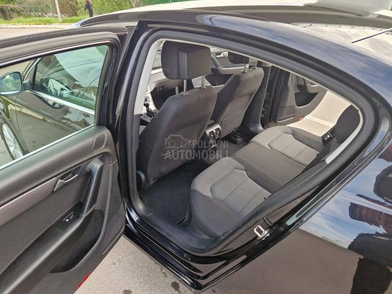 Volkswagen Passat B7 1.6 TDI BLUEMOTION