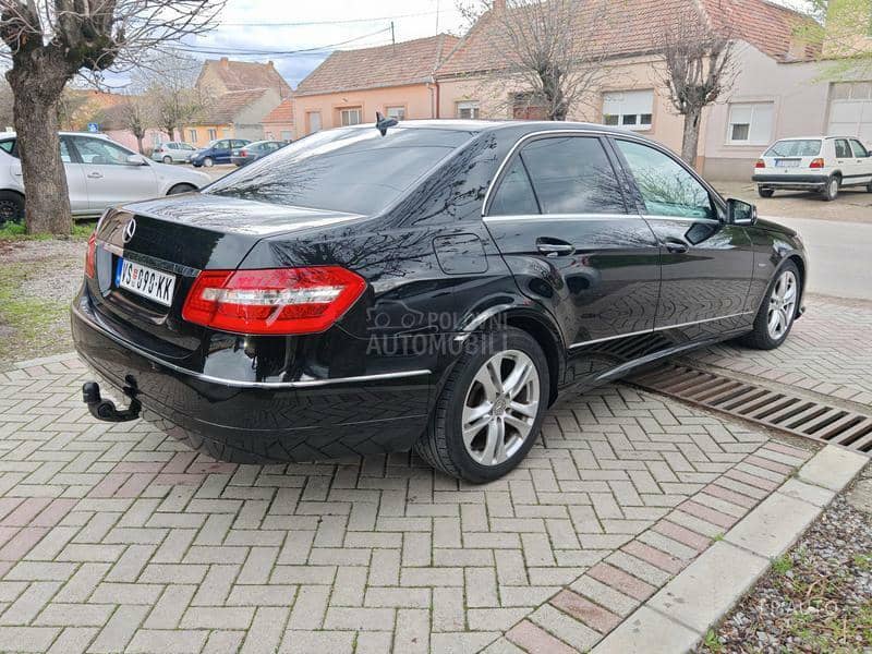 Mercedes Benz E 220 