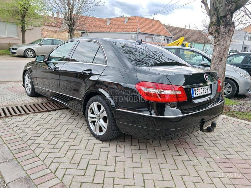 Mercedes Benz E 220 