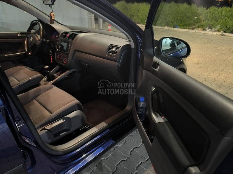 Volkswagen Golf 5 CH