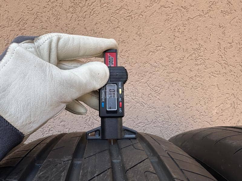 Goodyear 235/60 R20 Letnja