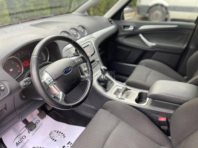 Ford S-Max 