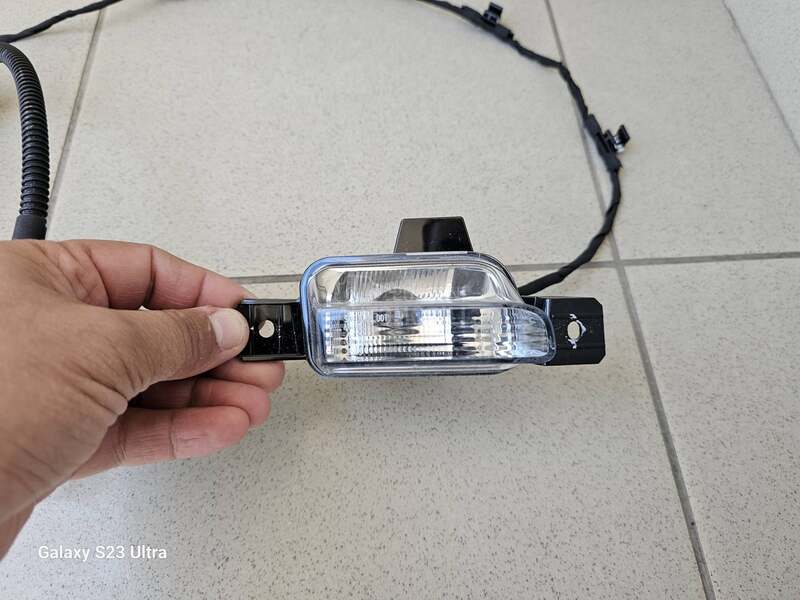 LAMPA ZA RIKVERC SVETLO