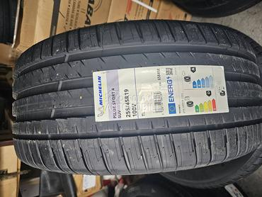Michelin 255/45 R19 Letnja