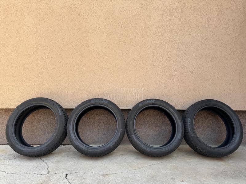 Continental 215/50 R19 Zimska