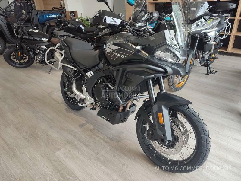 CFMOTO 700 MT