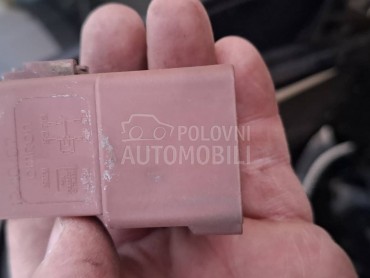 relej pumpe goriva za Peugeot 207