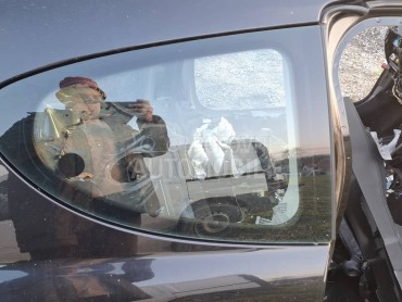 zadnje desno  staklo 3 vrata za Peugeot 207